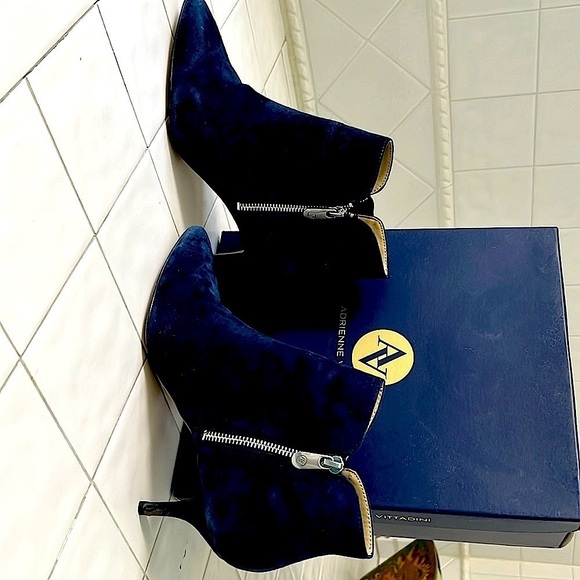 Adrienne Vittadini Navy Blue suede Boots - Picture 6 of 6